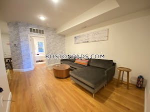 Fort Hill 3 Beds 2 Baths Boston - $4,600 No Fee
