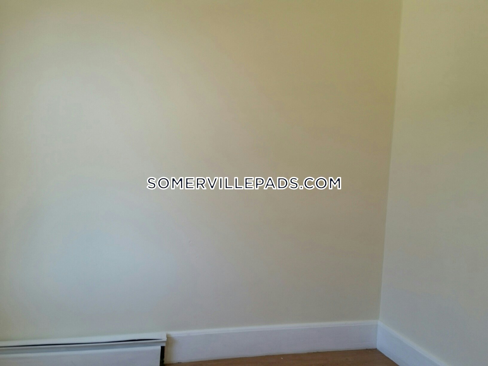 3 Beds 1 Bath - Somerville - Winter Hill $2,500