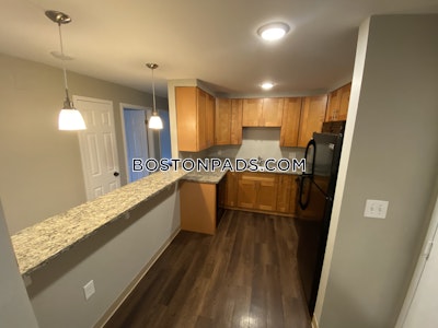 Needham 2 Bed 1 Bath NEEDHAM $2,800 - $2,950 No Fee