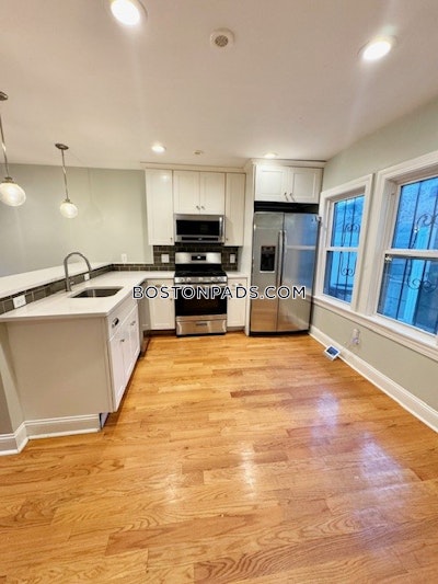 Fort Hill Luxurious 4 Bedroom 2 Full Bathroom Townhouse for Rent 9/1 Boston - $5,000 No Fee