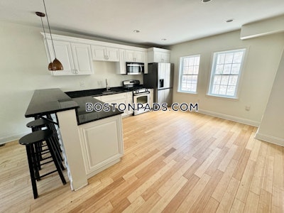 Fort Hill 4 Bed, 2 Bath Unit Boston - $5,000 No Fee