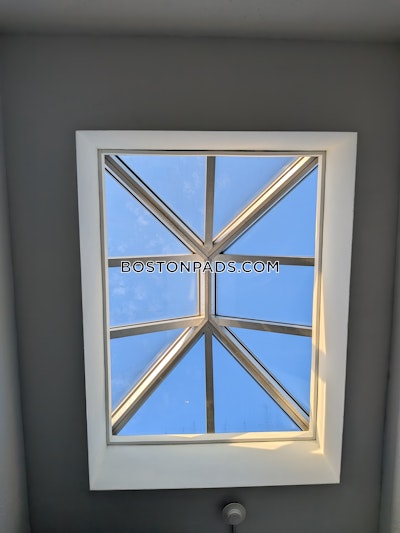 Cambridge 2 Bed 1 Bath CAMBRIDGE  Harvard Square - $3,125 No Fee