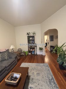 Brookline Apartment for rent 1 Bedroom 1 Bath  Washington Square - $2,900 No Fee