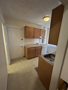 Allston Apartment for rent 1 Bedroom 1 Bath Boston - $2,100 No Fee